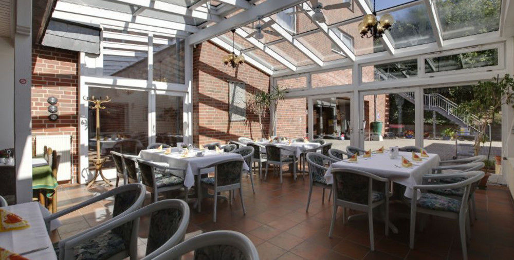 Wendeburg Hotel Restaurant Zum Jaegerheim מראה חיצוני תמונה